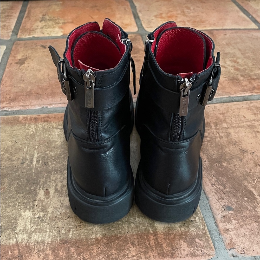 Saint + Sofia Size 42 Black Leather Lace-Up Combat Moto Boots with Red Interior - Picture 4 of 15
